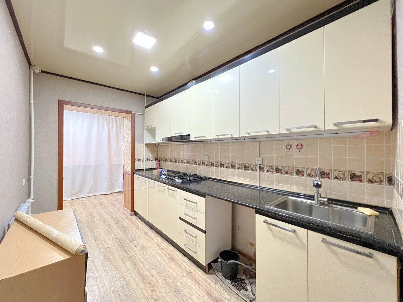 Продаётся 4-комнатная новостройка на Паркентском